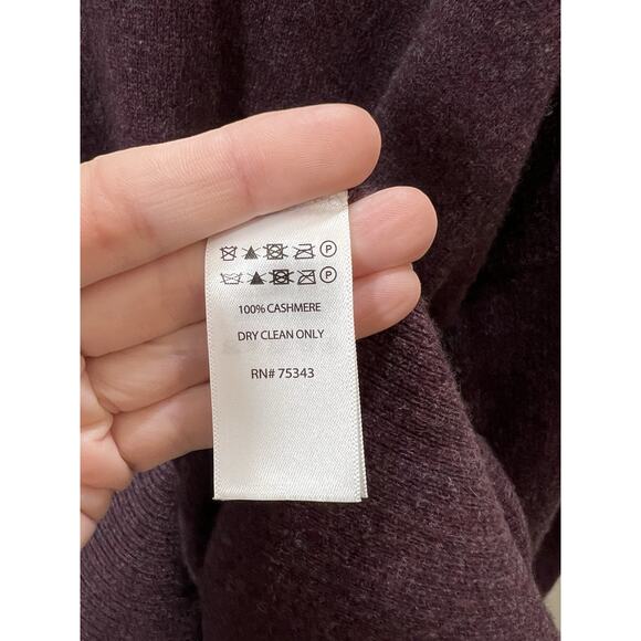 Nicole Miller Women’s Cashmere Sweater Size L Purple Minimalist Luxurious Soft - Picture 4 of 8